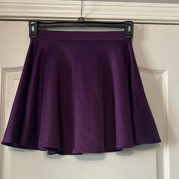By Johnny Purple Skater Mini Skirt Casual - Picture 1 of 4